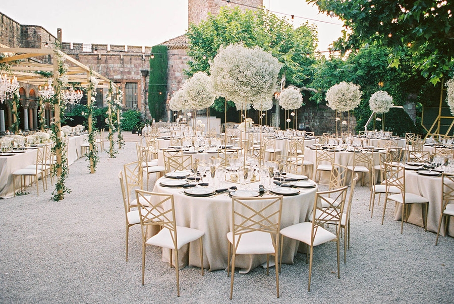 Wedding Chateau la Napoule dinner tables (2)